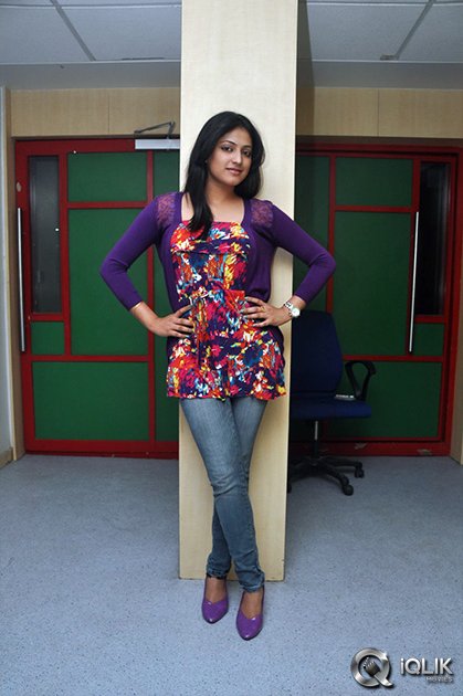 Haripriya-at-Radio-Mirchi